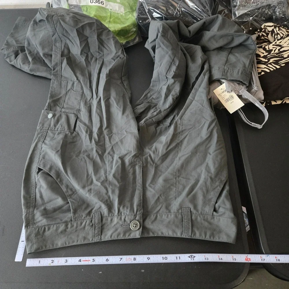 Columbia Women Cloverdale Cargo Pants 8 Hiking Trail Omni-Wick Repellency Travel